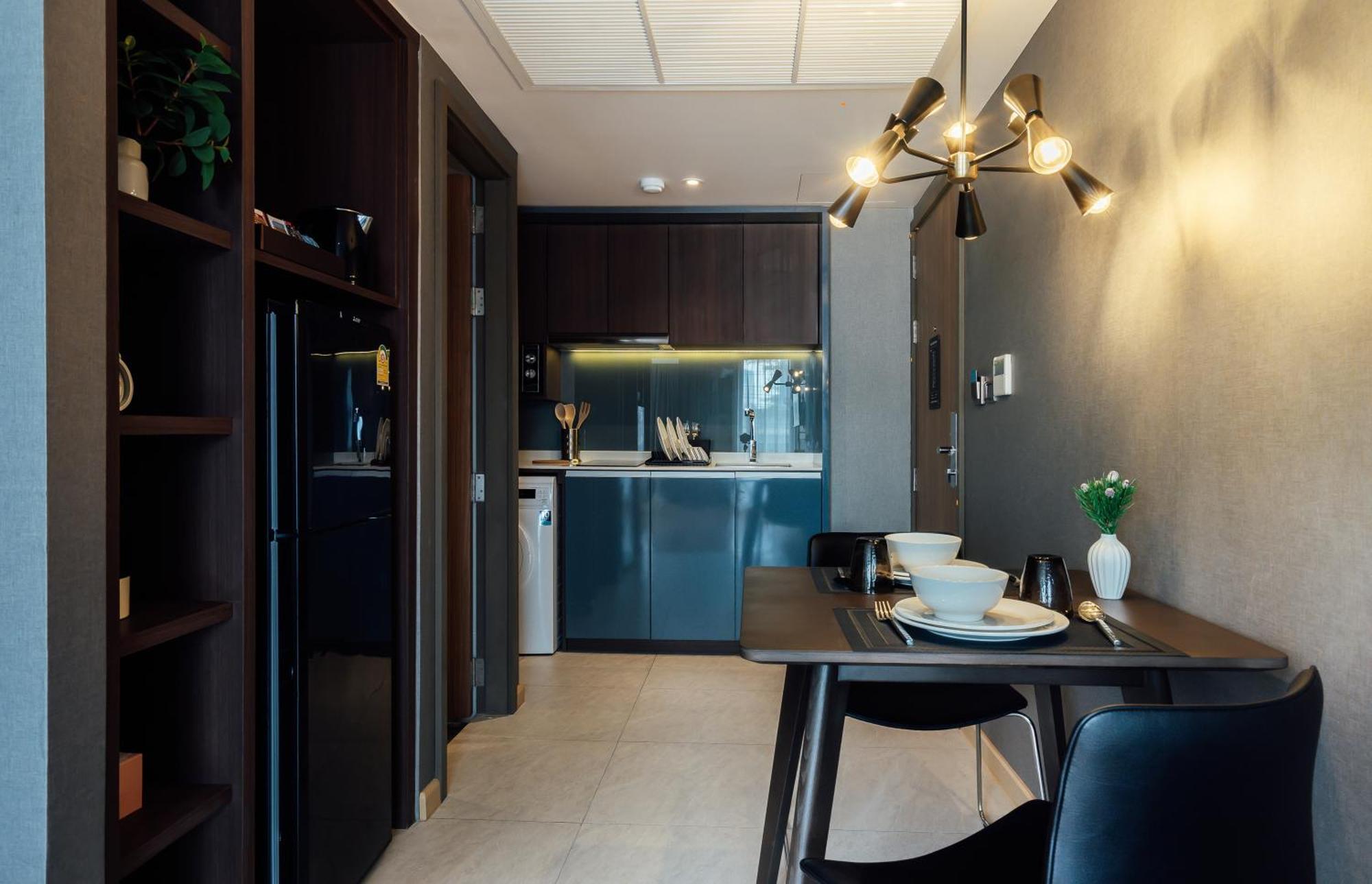 Montana Bangkok Hotel & Residence Экстерьер фото